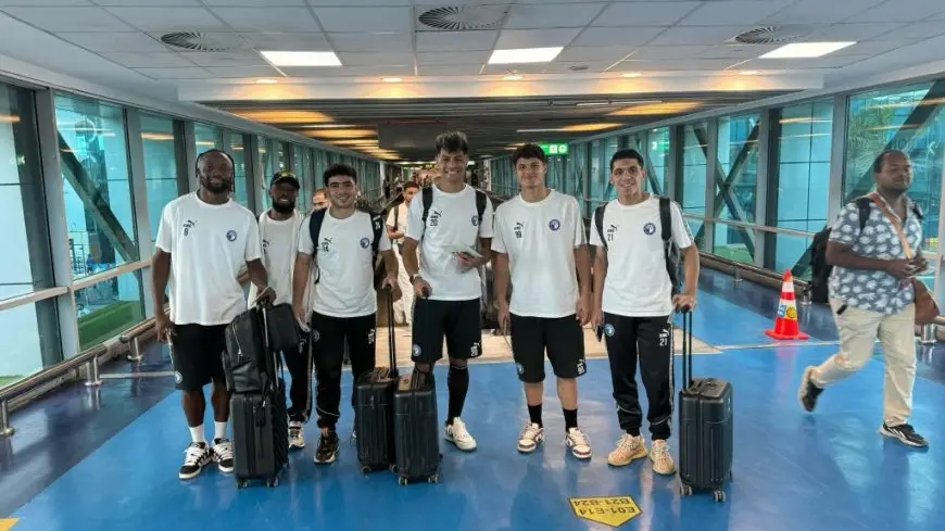 بعثة بيراميدز تصل مطار القاهرة استعدادًا للسفر إلى السعودية