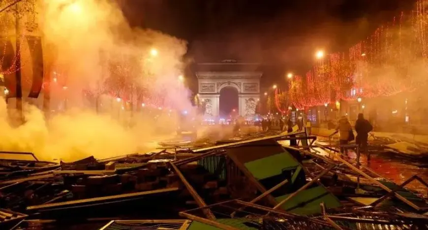 صحيفة لو فيجارو: داعش يدعو إلى تنفيذ هجمات ذئاب منفردة في فرنسا ردا على حرب غزة