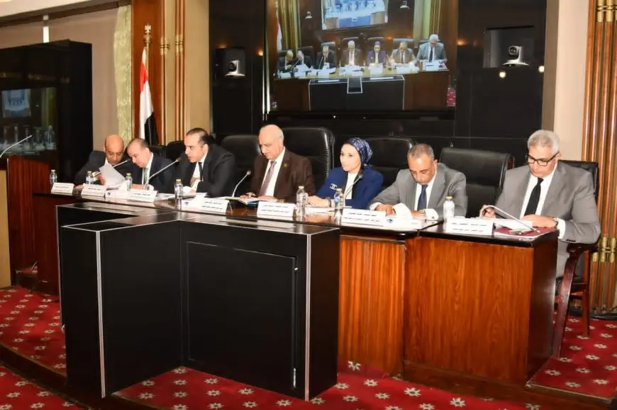 سؤال برلمانى يطالب بوقف تطبيق نظام البكالوريا والالتزام بنظام واحد