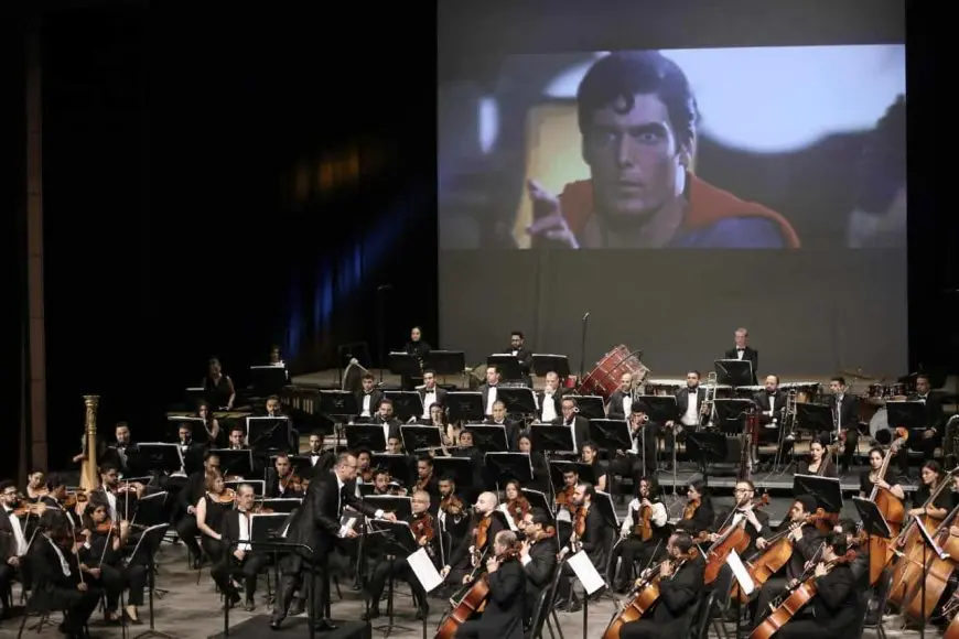 أوركسترا القاهرة السيمفونى يحول المدونات الموسيقية إلى كادرات سينمائية على المسرح الكبير