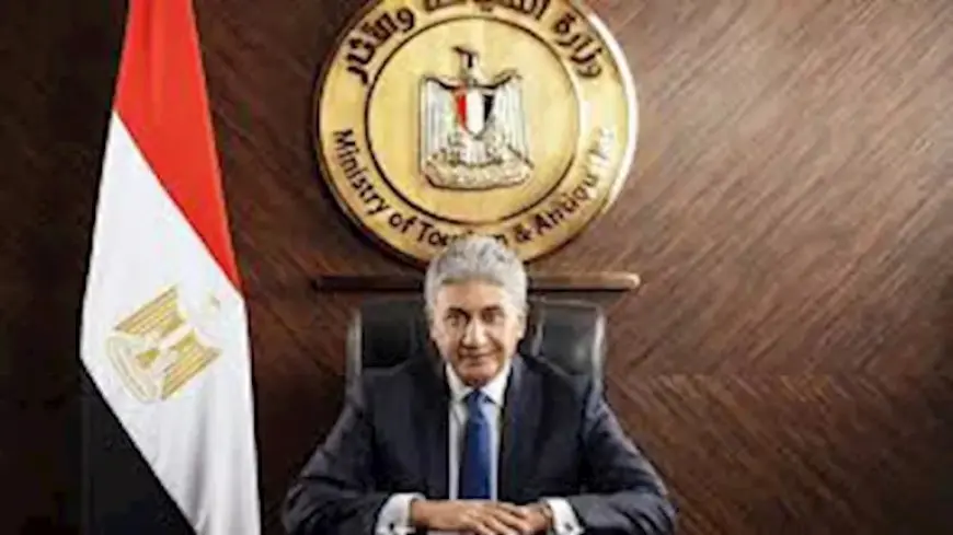 أول تعليق من وزير السياحة والآثار على سرقة الإسورة الذهبية من المتحف المصري