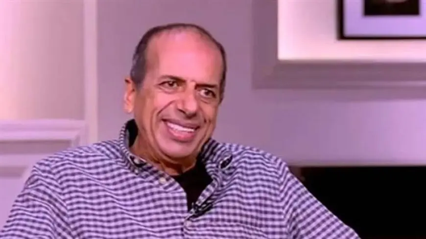 “الكرسي شبك في البنطلون”.. محمد الصاوي يروي موقفًا محرجًا تعرض له أمام الجمهور (فيديو)