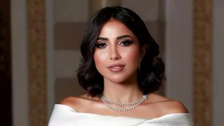 مي كمال الدين تنشر رسالة غامضة بعد انفصالها عن أحمد مكي: “مش بتلزق فيه”