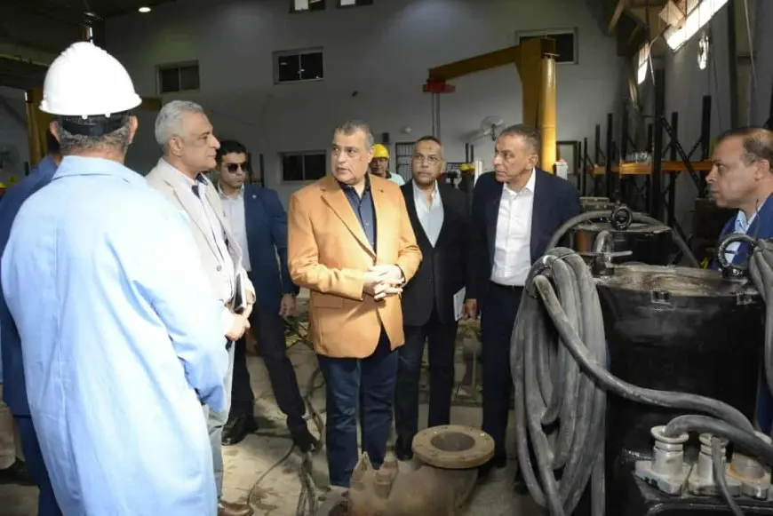 وزير الإنتاج الحربي يتابع مراحل تصنيع الطلمبات الغاطسة التي تُنتج لأول مرة فى مصر يمصنع 270 الحربي