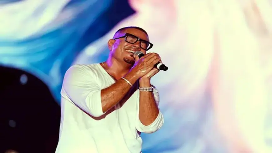 أغنية “بابا” لعمرو دياب تتخطى 100 مليون مشاهدة منذ طرحها