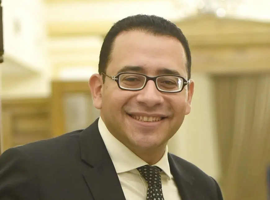 الدكتور عمرو حسن يكتب لـ الشروق: برمجة الجنين.. السطر الأول في كتاب قوة مصر