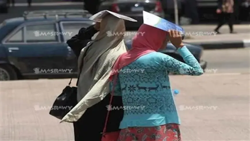 حالة الطقس.. الأرصاد: فرص أمطار والعظمى بالقاهرة 33 درجة
