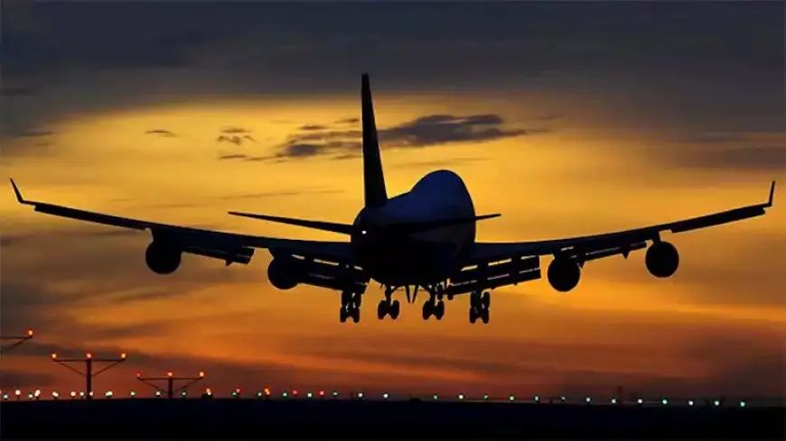 إلغاء مئات الرحلات الجوية في أنحاء آسيا جراء إعصار “راجاسا” القوي