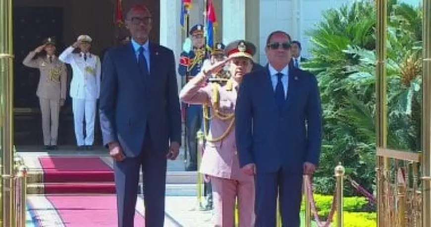 فيديو.. الرئيس السيسي يستقبل نظيره الرواندي