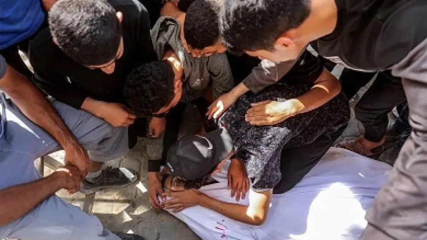 شهداء بينهم عدد من منتظري المساعدات برصاص الاحتلال جنوب خانيونس