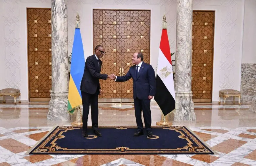 الرئيس السيسي: نعمل على تعزيز نقل الخبرات المصرية وتقديم الدعم الفني لرواندا