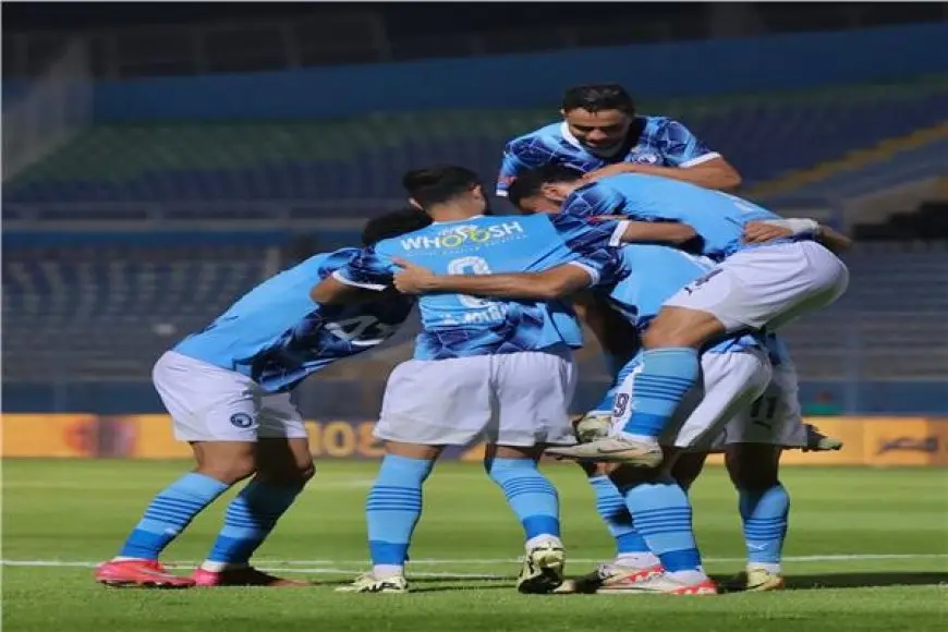 بيراميدز يصل إلى ملعب الأنماء لمواجهة الأهلي السعودي