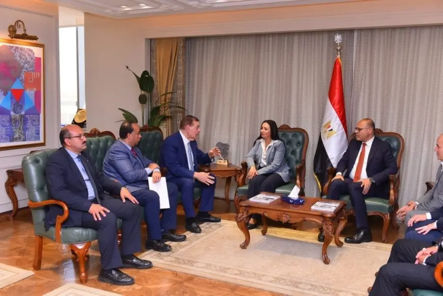 العمل: تسوية ودية من شركة نايل لينين جروب وتعويض للعاملة التي توفيت طفلتها الرضيعة على ذراعها