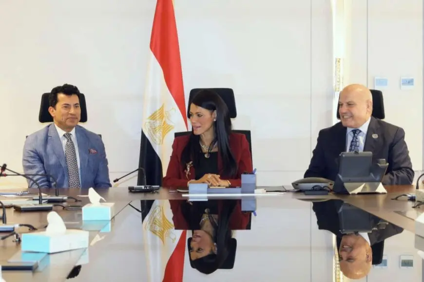 لتعزيز التعاون.. رئيس النيابة الإدارية يلتقي وزيري الشباب والرياضة والتخطيط