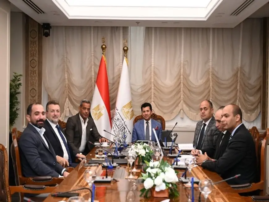 وزير الرياضة يلتقي مسئولي المشروع القومي لاكتشاف المواهب