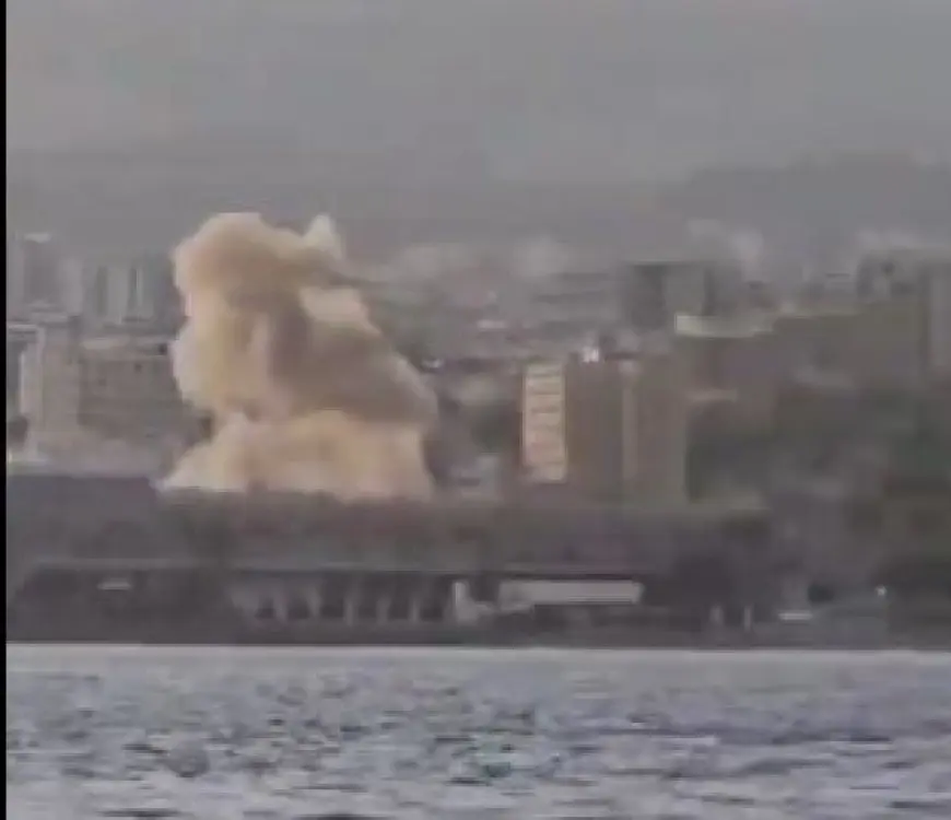 لحظة انفجار طائرة مسيرة بمنطقة سياحية في إيلات