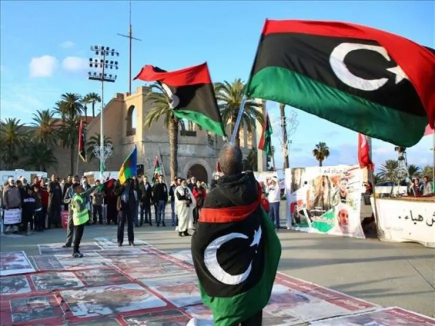 بالأعلام الفلسطينية والليبية.. تظاهرة غاضبة في مصراتة رفضا للهجوم على أسطول الصمود
