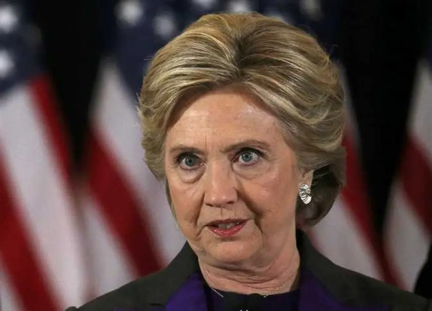 هيلاري كلينتون تنتقد ترامب وكينيدي: تصريحاتهما عن اللقاحات والتوحد تهدد حياة الأمريكيين