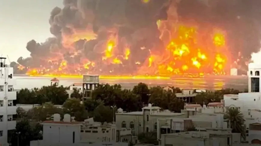 بـ 65 قنبلة مدمرة.. إسرائيل تشن اكبر هجوم على اليمن