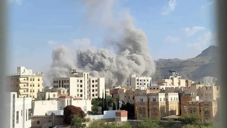 الحوثيون يعلنون مقتل شخصين وإصابة 48 آخرين بغارات إسرائيل على صنعاء