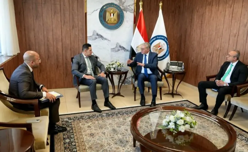 وزير البترول يبحث مع هاربور إنرجي البريطانية فرص الاستثمار وخطط إنتاج الغاز