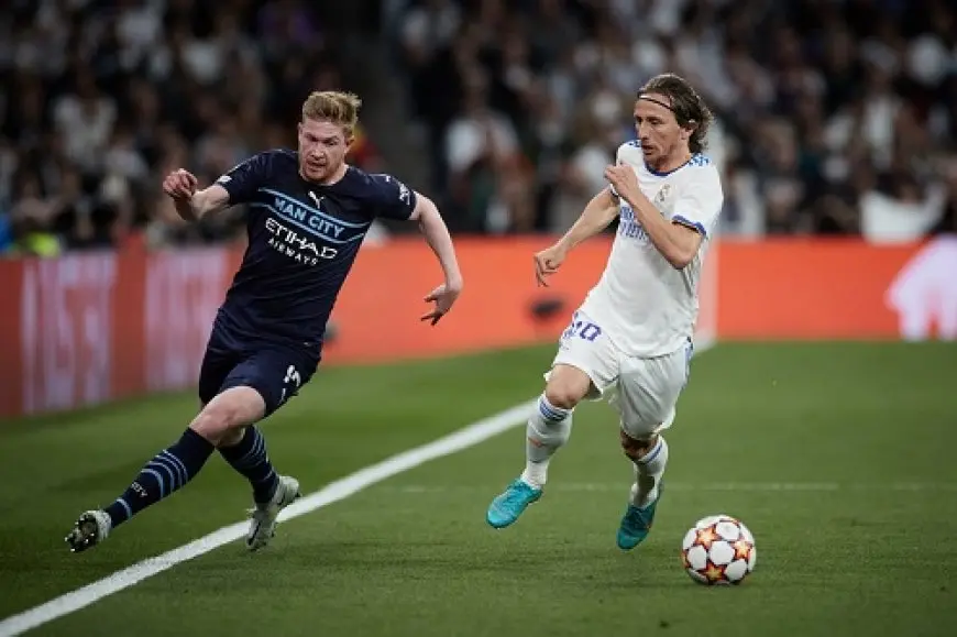 مودريتش يواجه دي بروين في اختبار ناري بين ميلان ونابولي