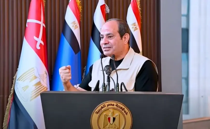 نحن مسالمون لكن لسنا ضعفاء ولا رهان بحياة المصريين.. ماذا قال الرئيس في زيارته للأكاديمية العسكرية؟